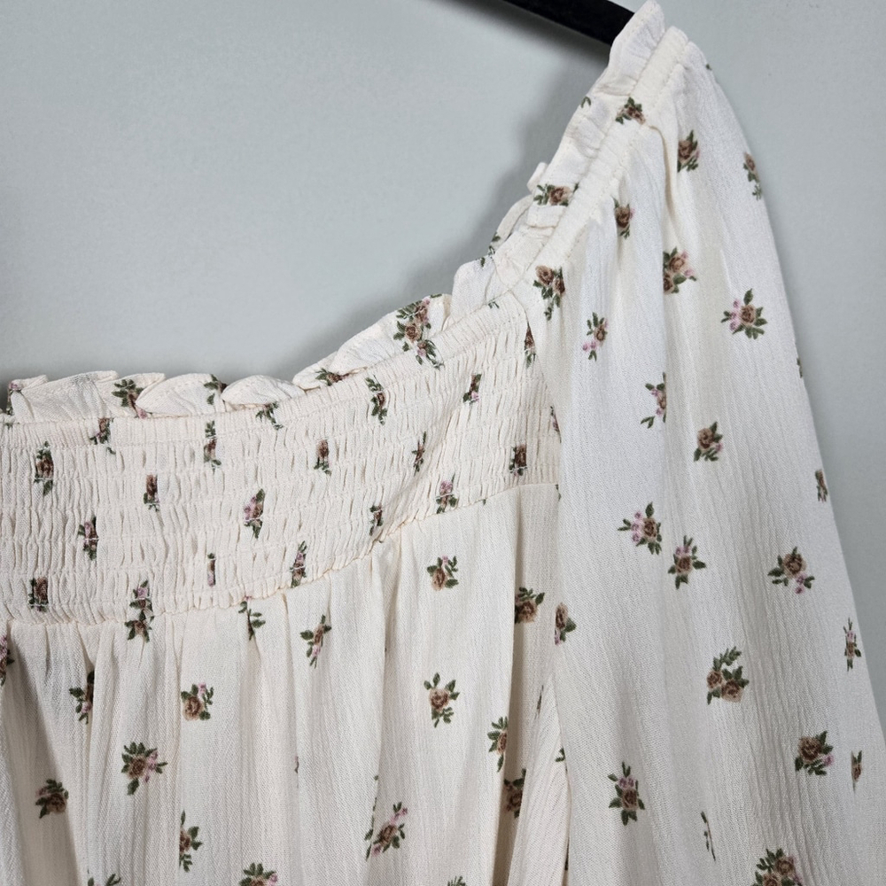 Torrid Womens Ditsy Floral Gauze Smocked Top 2X Cream Cottagecore Feminine Flowy - Picture 3 of 10